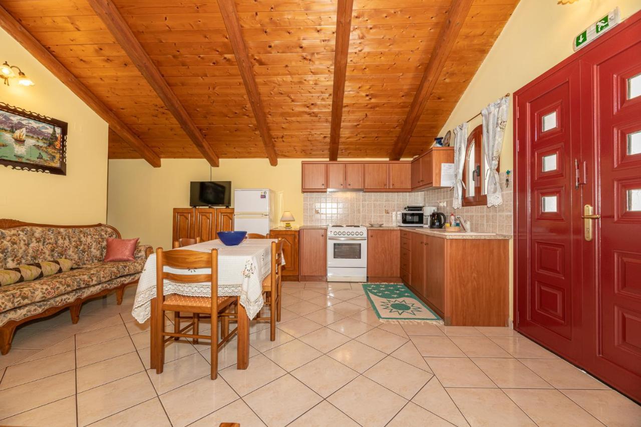 Arazzo Apartments Vasilikí Eksteriør billede